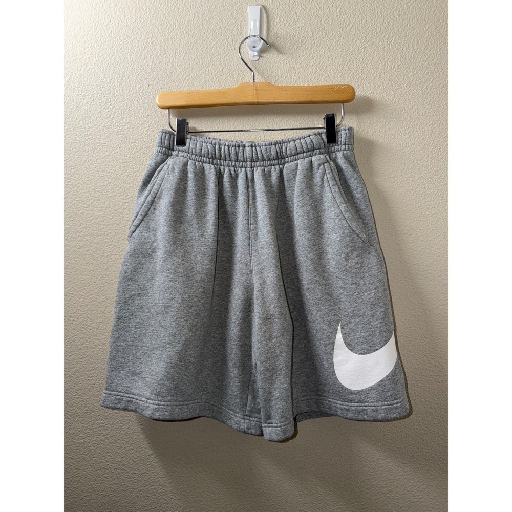 Men's Nike Shorts Size Medium